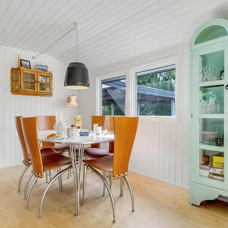 Beautiful In With Wifi And 2 Bedrooms 2 Gedser